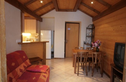 Saint-Jean-de-Sixt Apartment | PRIMEVERE gite with SPA and summer SWIMMING POOL