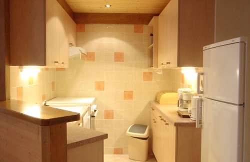 Saint-Jean-de-Sixt Apartment | PRIMEVERE gite with SPA and summer SWIMMING POOL