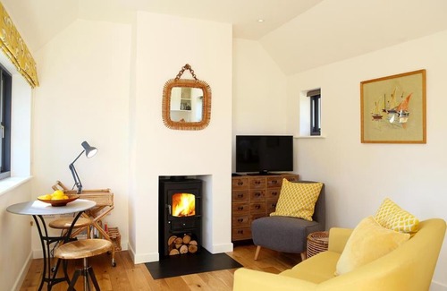 Mayfield House | Primrose Lodge