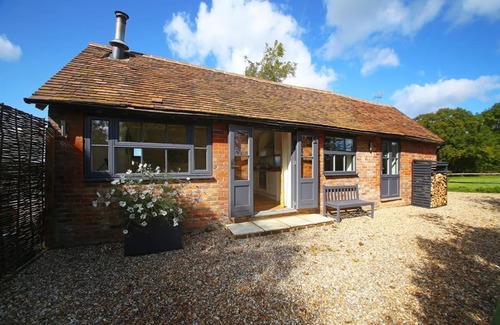 Mayfield House | Primrose Lodge
