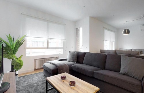 Moncloa - Arguelles Apartment | PRINCESA IX