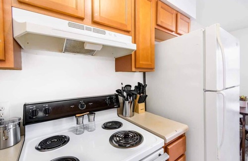Norfolk - Virginia Beach Apartment | Princess Anne Suite S