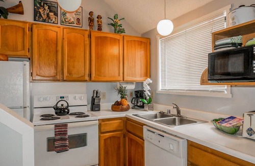 Princeville Condo | Princeville oceanfront 6 bedrooms! Breathing ocean views!