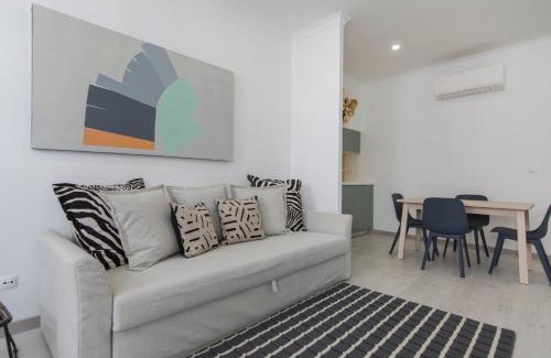 Merces Apartment | Principe Real: Elegant flat with terrace