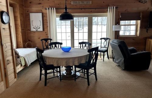 Naples House | Pristine and Cozy Cabin Rental Overlooking Pond near Rochester, New York