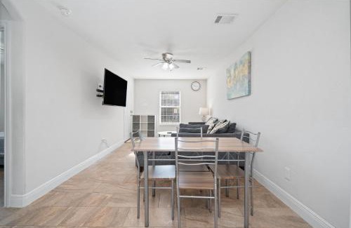 OST - South Union Apartment | Pristine & Exquisitely Designed APT 7 Min From TX Med Center