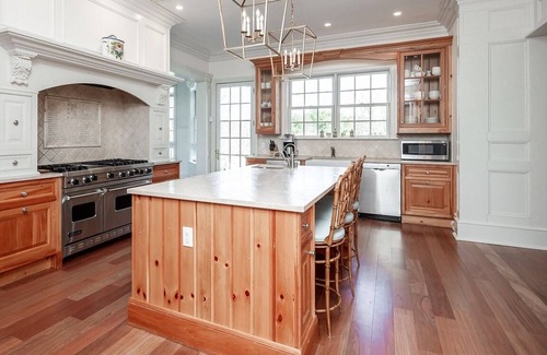 Southampton House | Pristine, Private Home with Heated Pool & Tennis/Pickleball Court near all