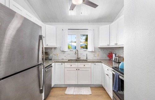 Leeward Settlement House | Private Pool, Steps To Sand, Great Reviews