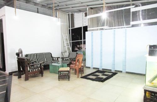 Belagavi House | Private 1 BHK in a Penthouse with Living Space