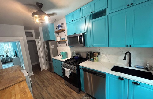 West Side Apartment | Private 1BR with Patio, Full Kitchen, Easy Access to Manhattan