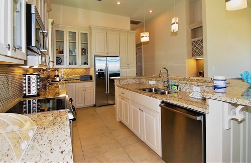 South Padre Island House | Private 3 bedroom 4 bath Bayfront home with swimming pool, and boat dock~ Luxury Rental ~
