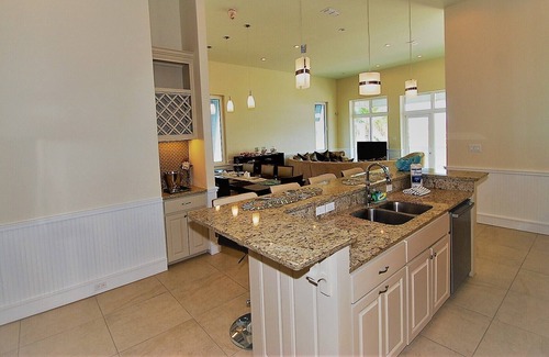 South Padre Island House | Private 3 bedroom 4 bath Bayfront home with swimming pool, and boat dock~ Luxury Rental ~
