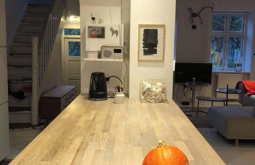 Vesterbro Apartment | Private 3-Story House - In iconic "Carlsberg Byen"