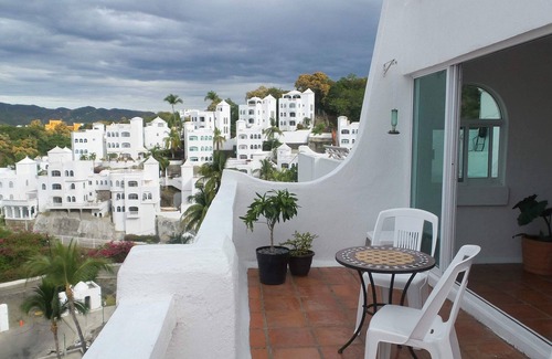 Las Hadas Condo | Private 4 story home in the Las Hadas Peninsula