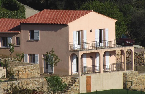 Le Cannet Villa | Private 5 Bedroom Villa in Cannes with Private Pool and Sea Views.