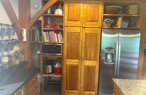 Moretown House | Private 6BR Mad River Valley Post & Beam - Sauna, Pond, 32 Acres near Sugarbush