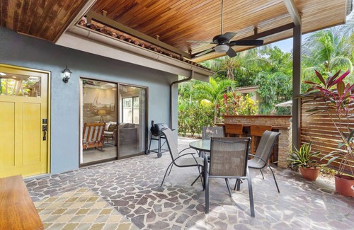 Tamarindo House | Private and Spacious, Remodeled 2 Bedroom/2 Bath Home in Tamarindo