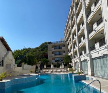Pomorie Apartment | Private Apartments by the sea with a large terrace in Apart hotel!