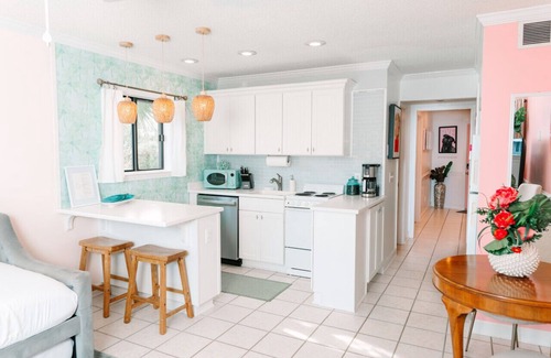 Tybee Island Condo | Private Balcony - Pickle Ball - Beach and Pool