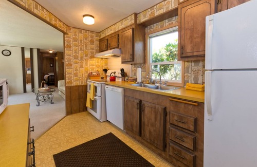 Port Angeles House | Private Beach Access Trail, peaceful wooded setting - sleeps 3