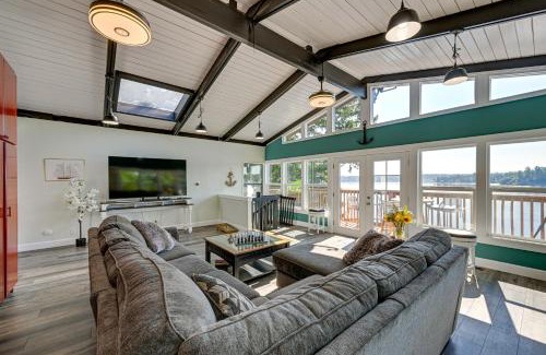 Olympia House | Private Beach at Waterfront Harstine Island Escape