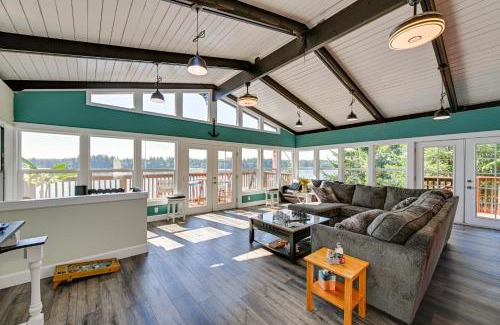 Olympia House | Private Beach at Waterfront Harstine Island Escape