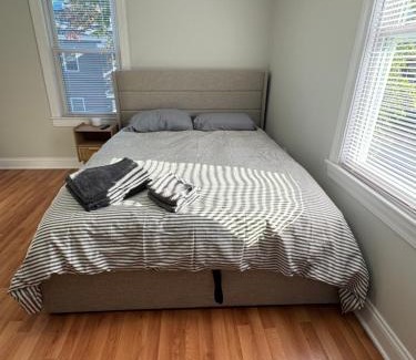 Medford House | Private Bedroom & Private Bathroom in Spacious House 8 min to Boston