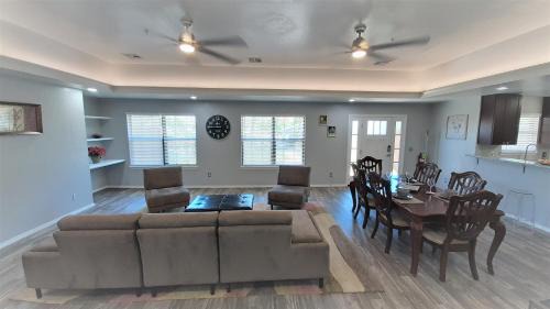 Central Oklahoma City House | Private Bedroom Suite Communal House near Integris