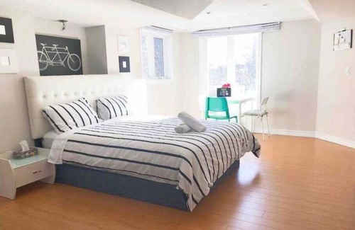 Richmond Hill Apartment | Private & Bright walkout apt with 2bdr &2wc&2pk