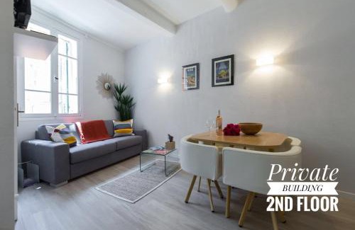 Old Town Apartment | PRIVATE BUILDING, 4 APTS, UNIQUE AT NICE- OLD TOWN