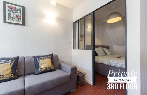 Old Town Apartment | PRIVATE BUILDING, 4 APTS, UNIQUE AT NICE- OLD TOWN