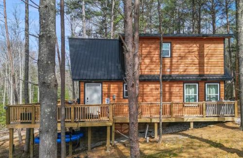 Campton House | Private Cabin w King Bed and Private Hot Tub