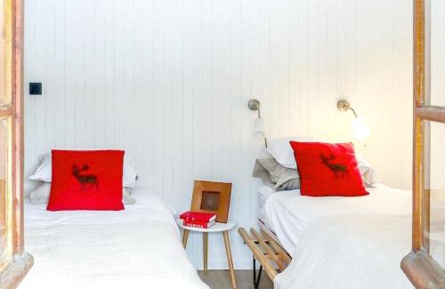Montgenevre House | Private chalet at foot of slopes