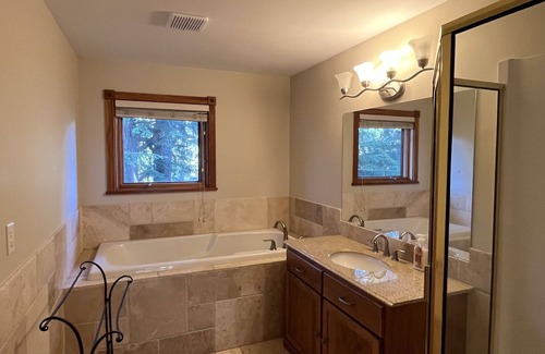 Blueberry Hill Ski Chalet | Private Chalet with amazing view and hot tub-20min walk to Whistler Village.