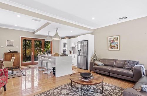 Corlette House | Private coastal getaway Corlette
