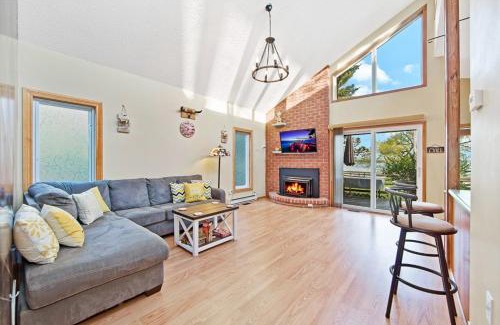 Ramara House | PRIVATE COTTAGE GETAWAY On LAKE SIMCOE