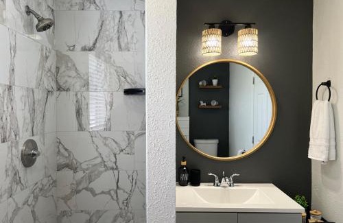 South Venice Apartment | Private, cozy, beach guest-suite B