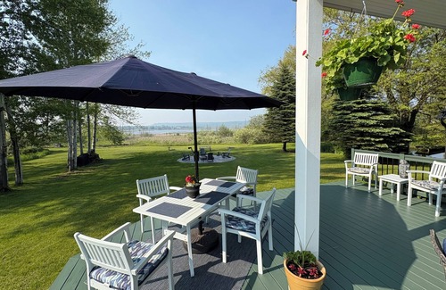 Arcadia House | Private cozy home in Arcadia offering all the wonders of Northern Mi