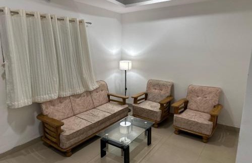 Indore House | Private Cozy Room in Central Flat