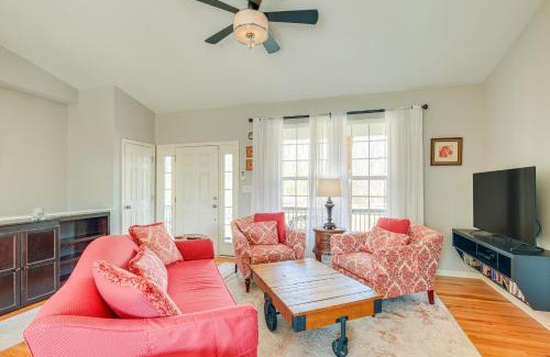 Louisa House | Private Deck and Views Rural Virginia Escape