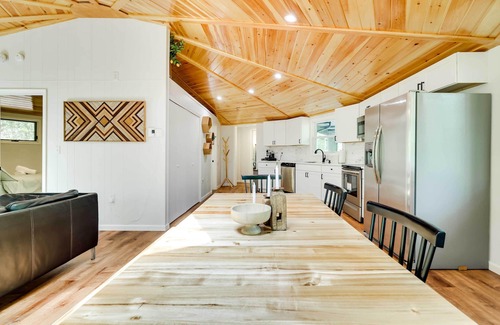 Pocono Pines Cottage | Private Deck & Grill: Pocono Pines Retreat!