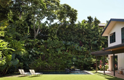 Diamond Head - Kapahulu - St. Louis House | Private Diamond Head Estate-walking distance from restaurants, shops and Waikiki