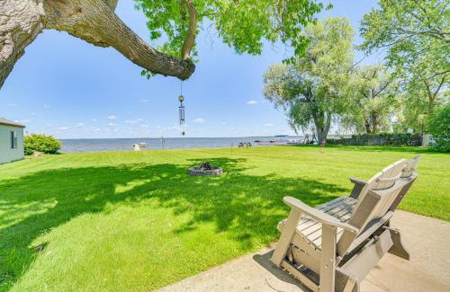 Houghton Lake House | Private Dock and Fire Pit Houghton Lake Home!