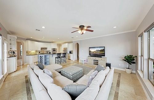 Briarcliff House | Private Dock on Lake Travis! "Brakecliff" w/ Paddleboat, Golf Cart & Tree H
