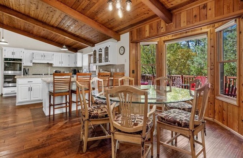 Big Bear Lake Cabin | Private Estate on 1 acre. Close to Slopes&Village