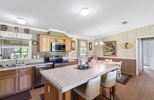 Pierson House | Private Farm w/Beach Near St.JohnsRiver