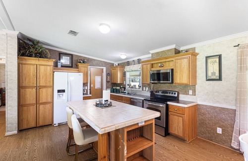 Pierson House | Private Farm w/Beach Near St.JohnsRiver