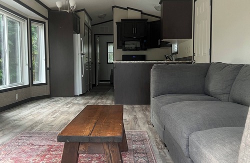 Courtenay Cabin | Private Forest Cabin