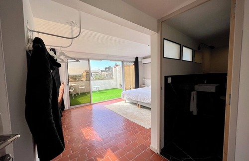 Villeneuve-les-Avignon House | Private bedroom with terrace (A/C)- Wonderful view