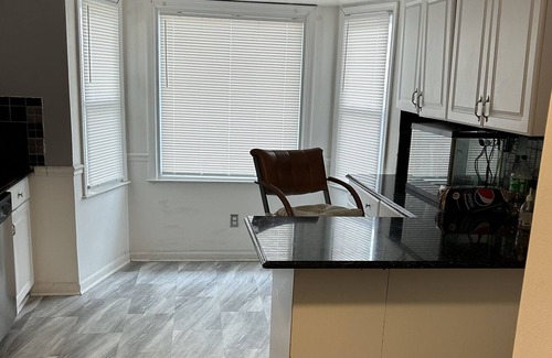 Virginia Beach House | Private home 5 mi from VB oceanfront /shopping, dining, water pk/go carts